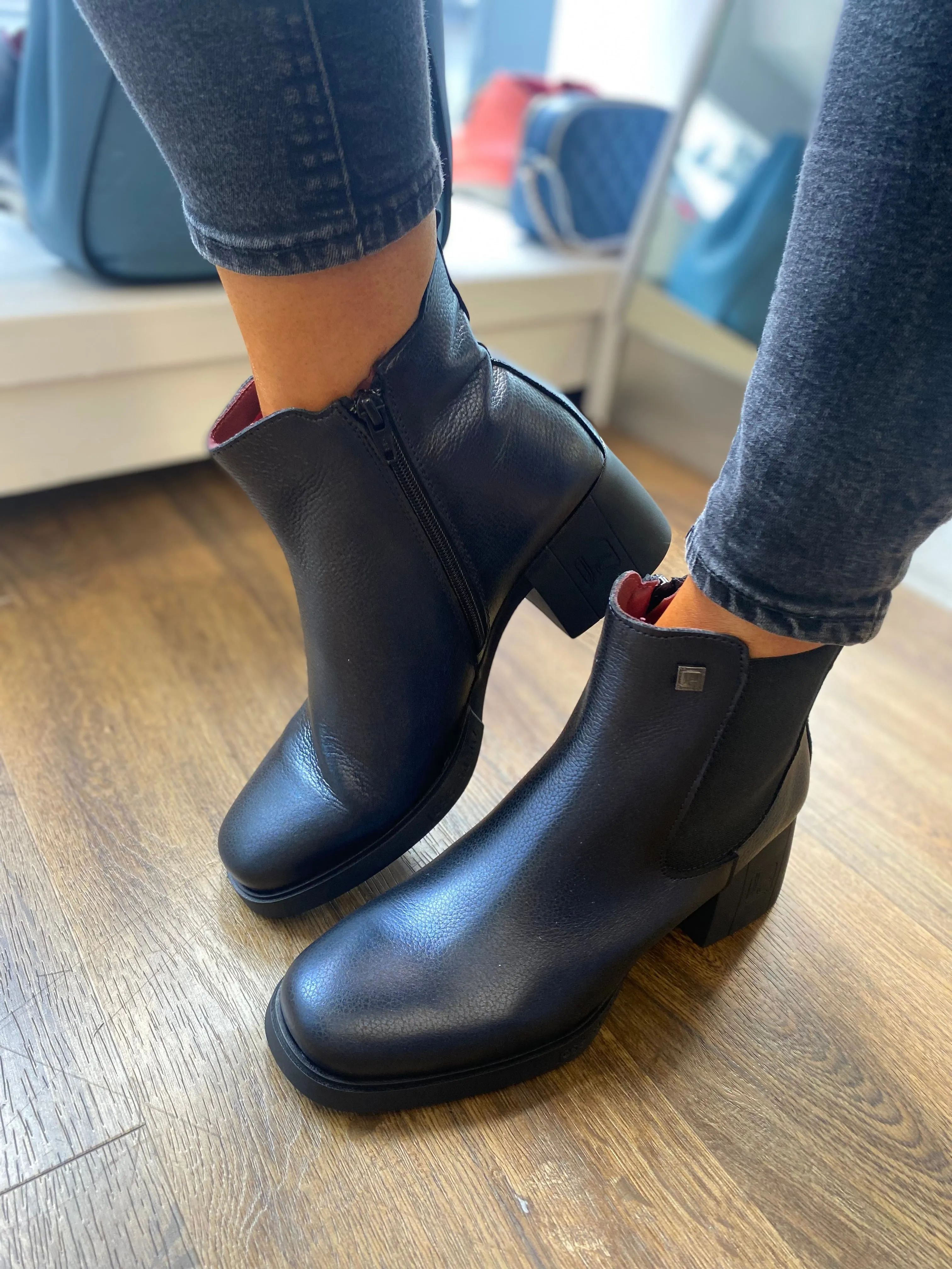 Jose Saenz Leather Navy Block Heel Ankle Boot