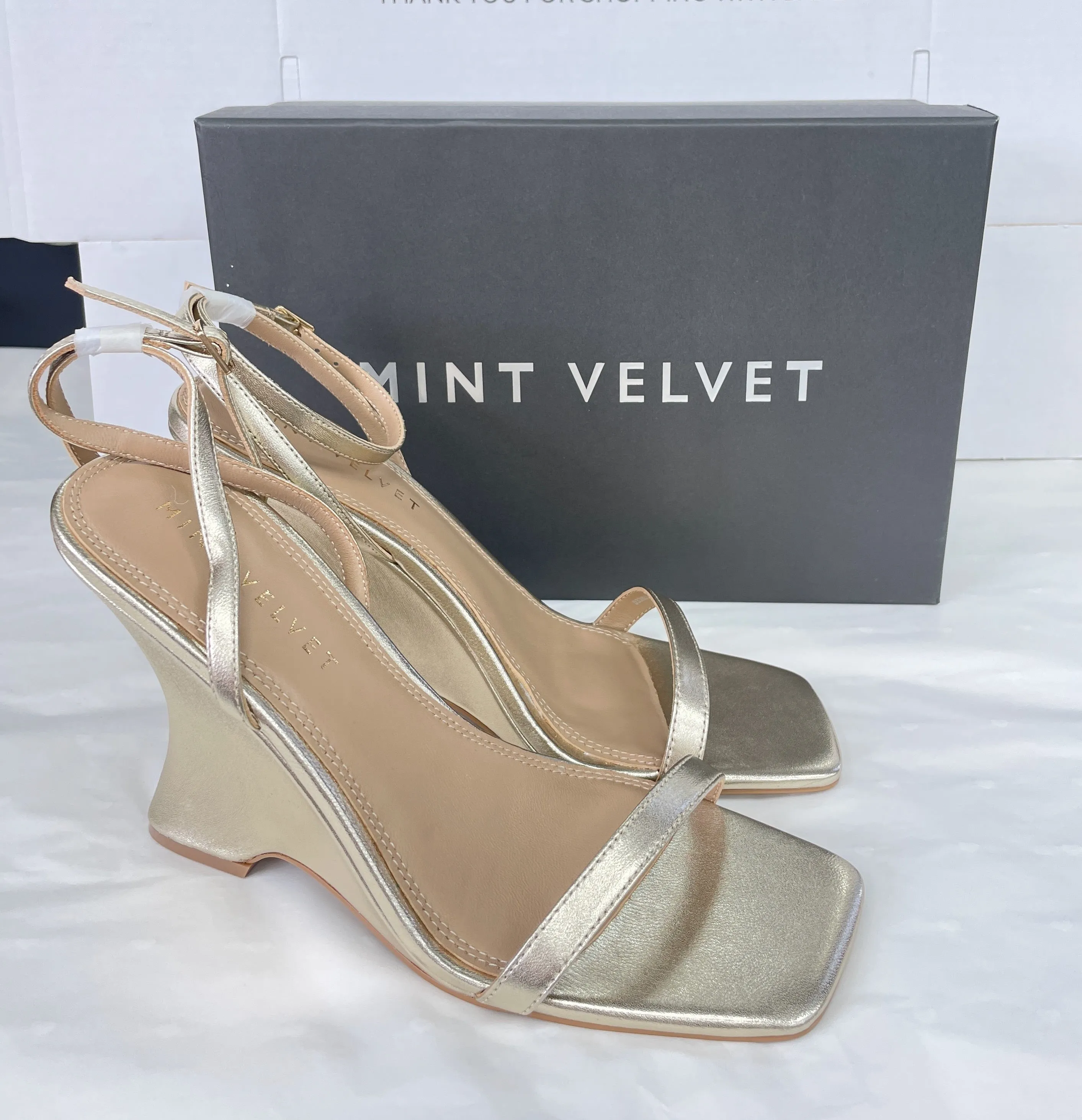 Mint Velvet Gold Metallic Wedge Heels BNIB UK 7 EU 40 👠