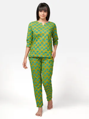 Women'S Floral Print  Cotton Parrot Green Night Suit Set